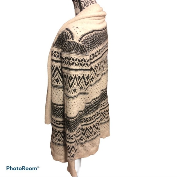 MAURICES open cream and black cardigan - Picture 4 of 7